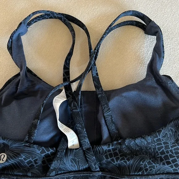 Lululemon Energy Bra Medium Support - Picture 3 of 9